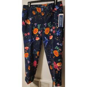 Old Navy Womens 8 Regular Harper Mid-Rise Floral Crop Pants NWT All Over Print